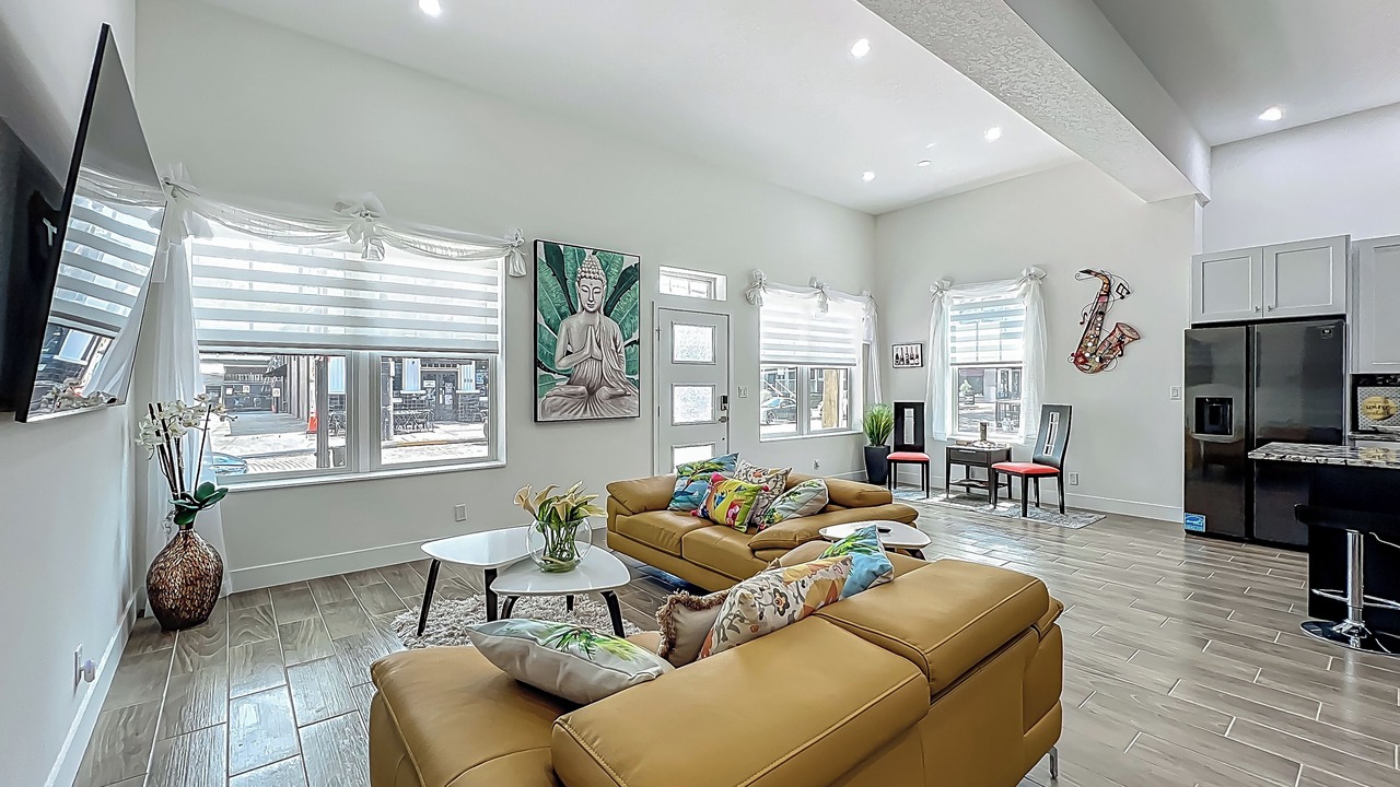 Photo of Livingroom in South Eola