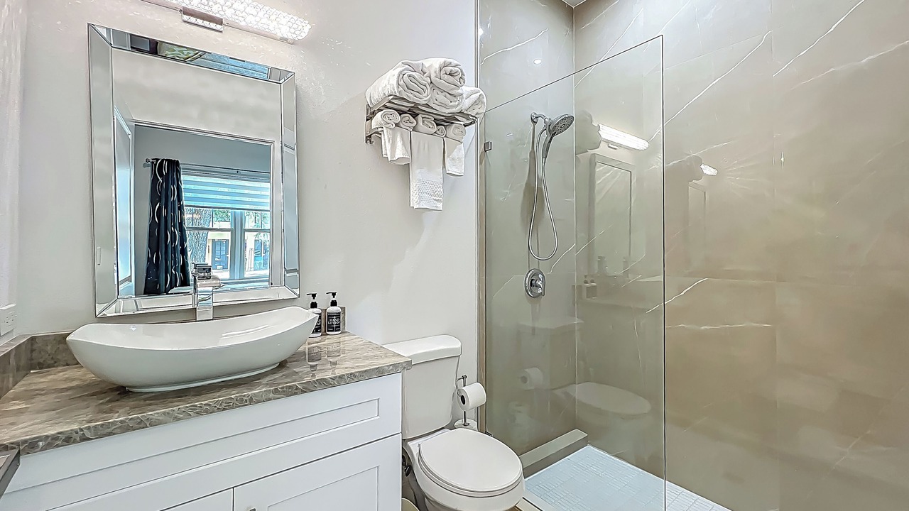 Photo of Bathroom in South Eola