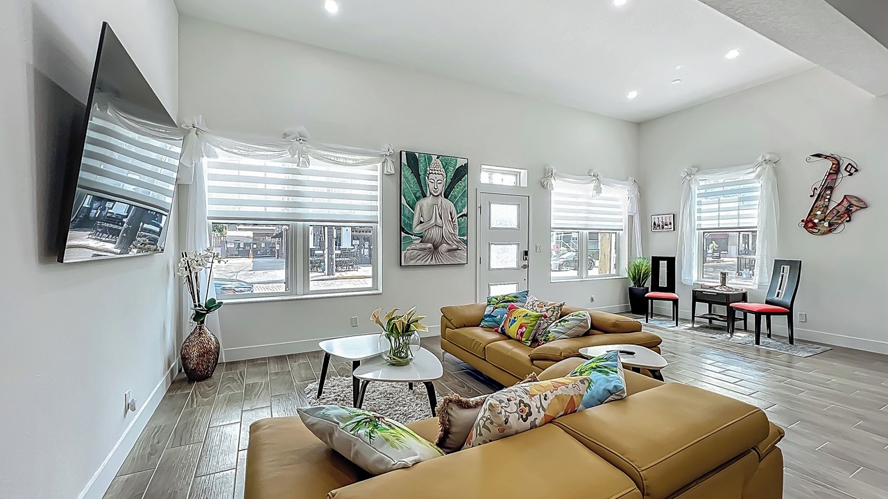 Photo of Bedroom in South Eola