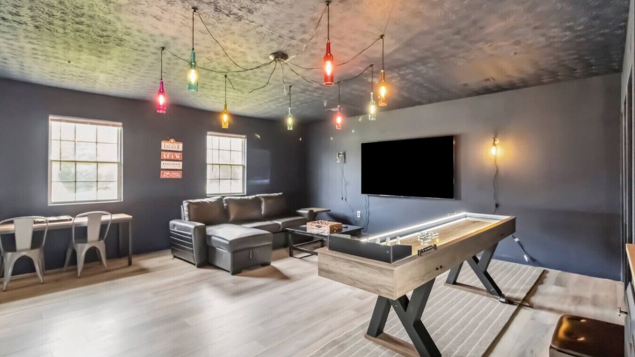 Photo of Livingroom in Lawrenceville