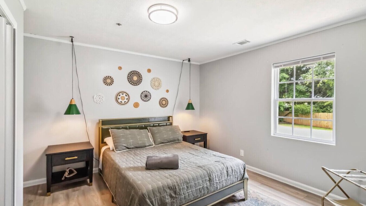 Photo of Bedroom in Lawrenceville