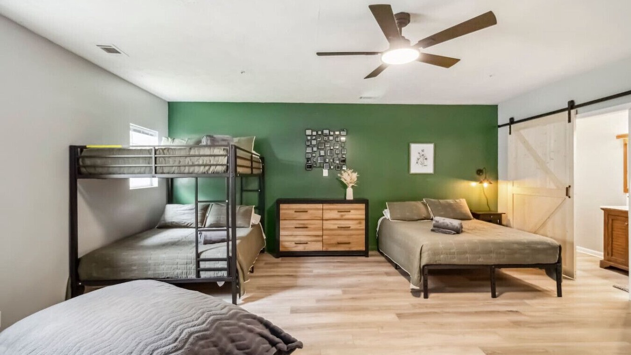 Photo of Bedroom in Lawrenceville