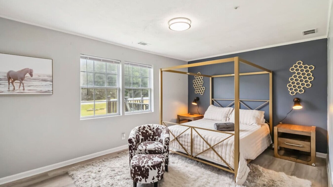 Photo of Bedroom in Lawrenceville