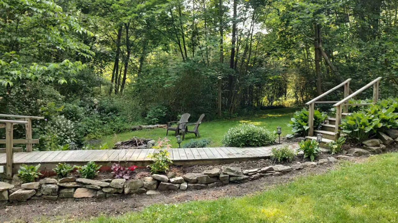Photo of Outdoor in Calvin