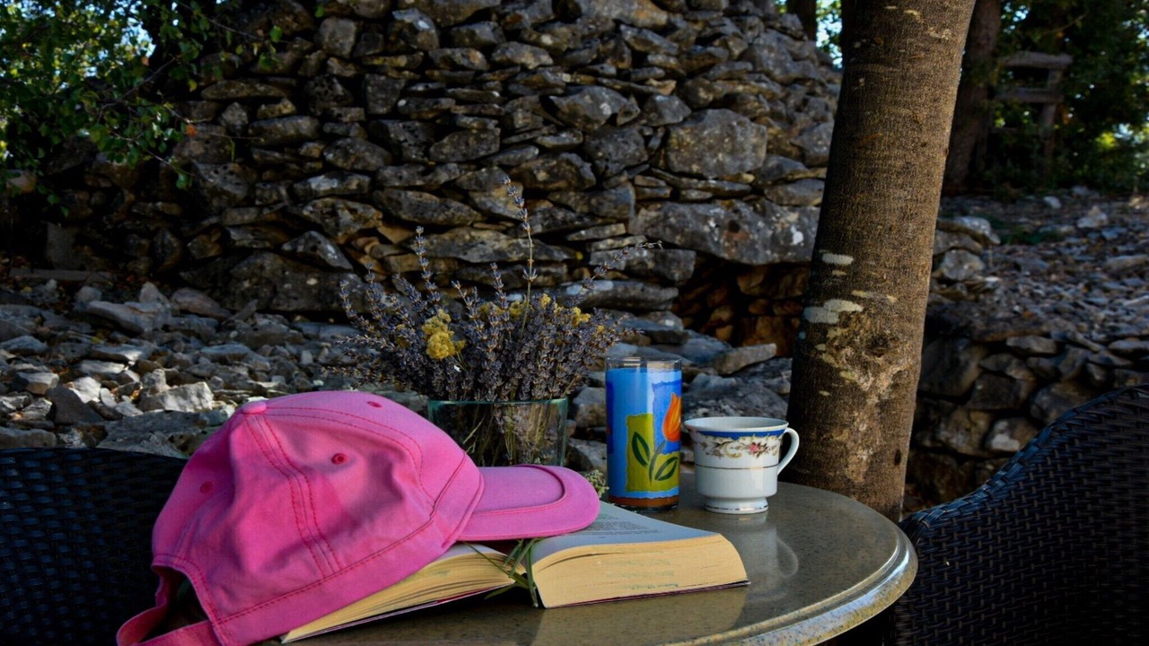 Photo of Others in Bristane