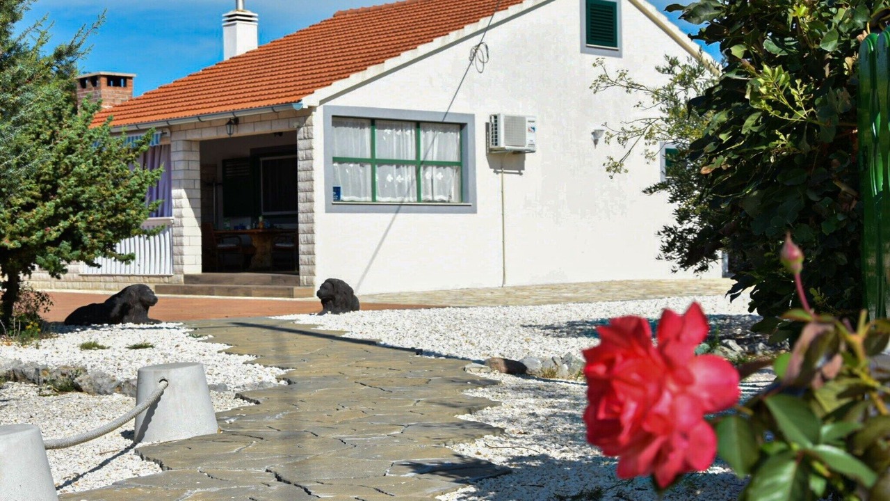 Photo of Outdoor in Bristane