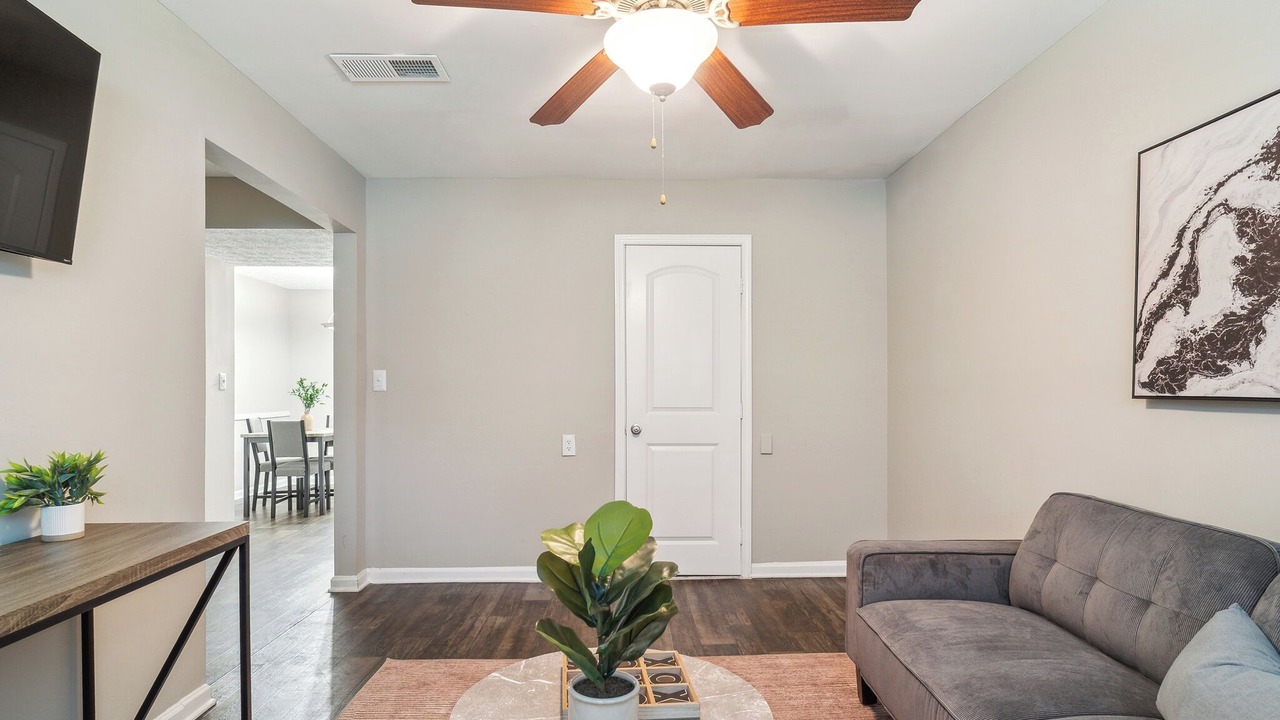 Photo of Livingroom in Ellenwood
