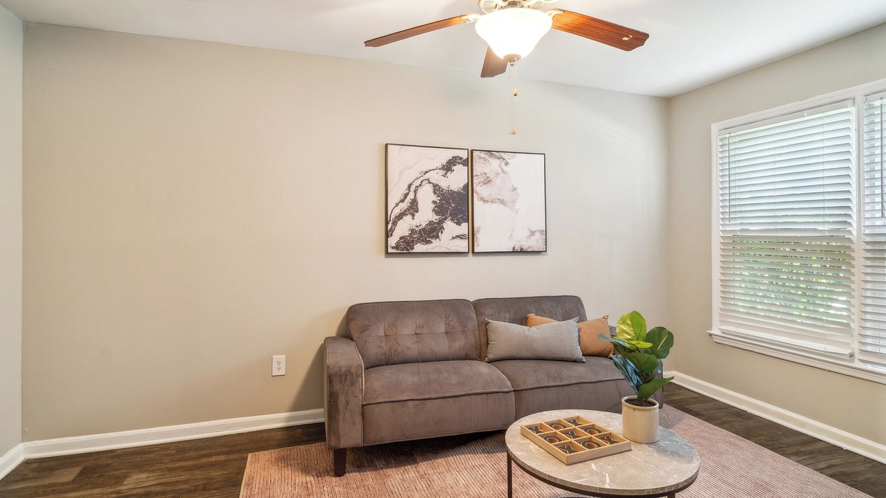 Photo of Livingroom in Ellenwood