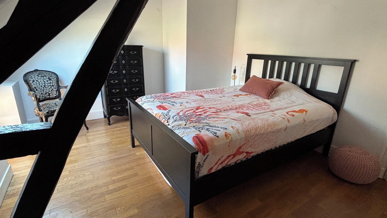 Photo of Bedroom in Mortefontaine