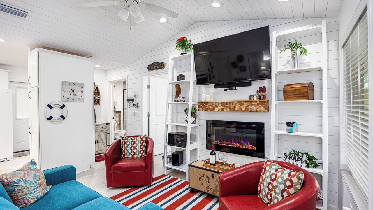 Photo of Livingroom in Melrose