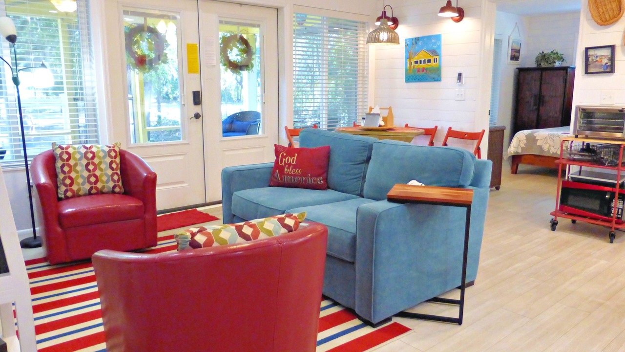 Photo of Livingroom in Melrose