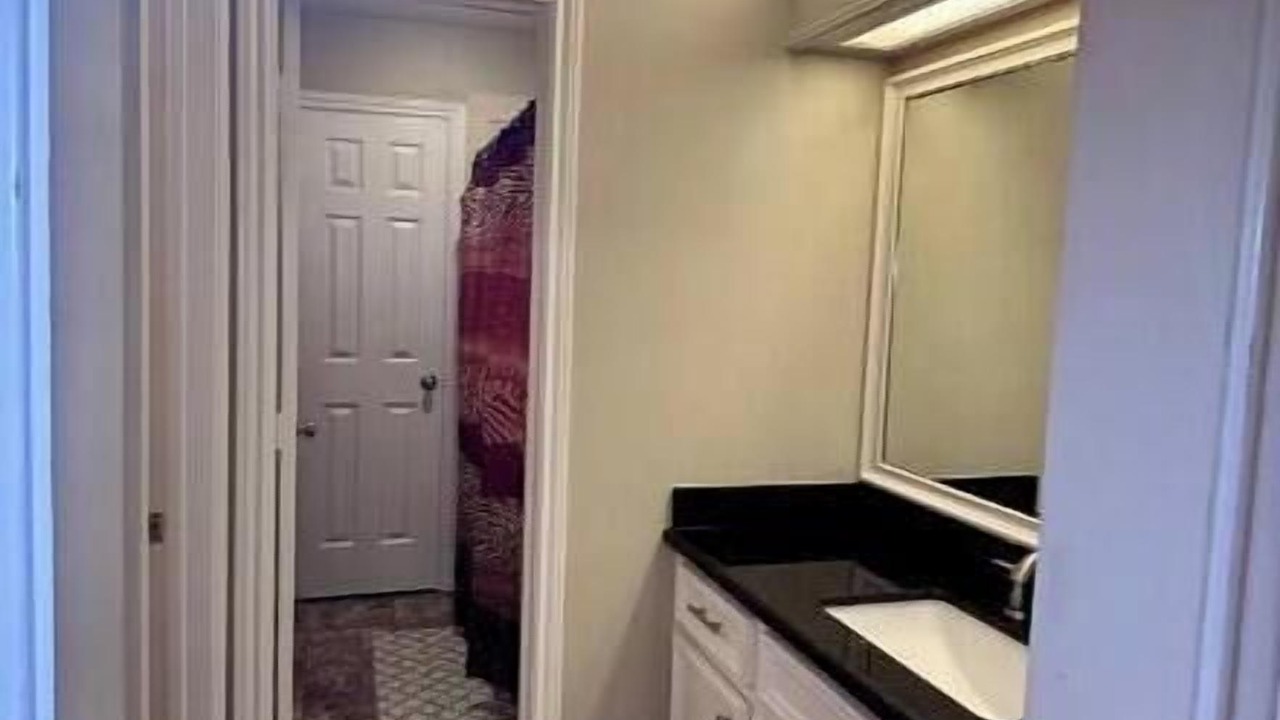 Photo of Bathroom in Klein