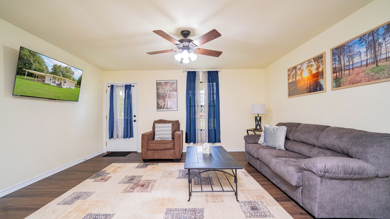 Photo of Livingroom in Avinger
