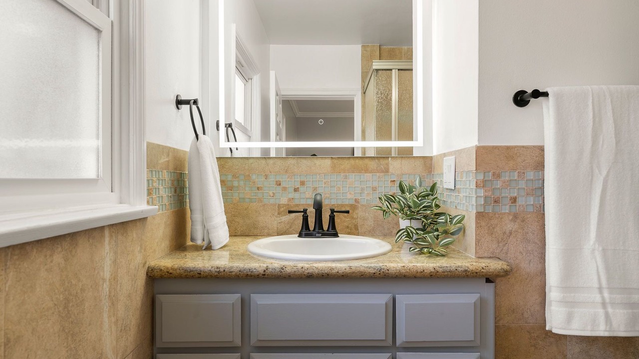 Photo of Bathroom in South of Conant
