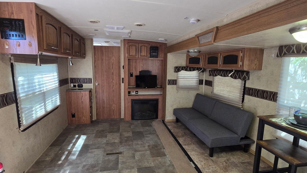 Photo of Livingroom in Cleburne
