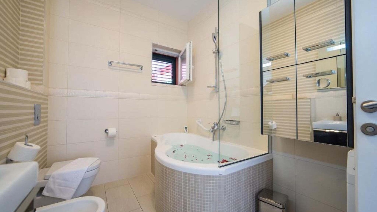 Photo of Bathroom in Gruda