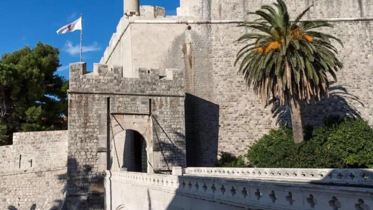 Photo of Others in Ploce