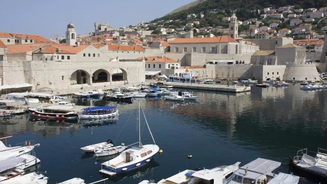 Photo of Others in Ploce