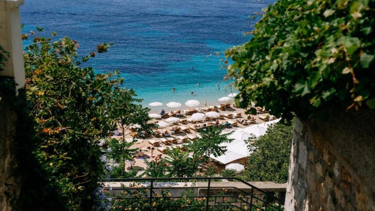 Photo of Others in Ploce