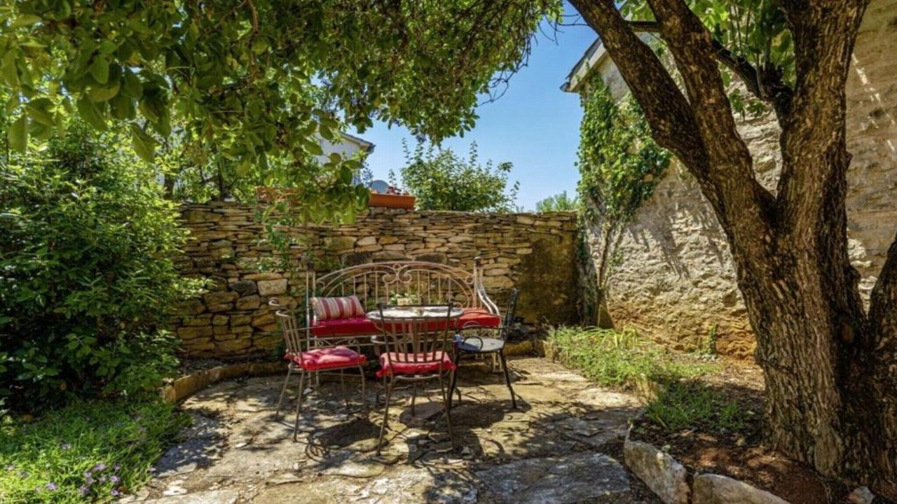 Photo of Outdoor in Mofardini