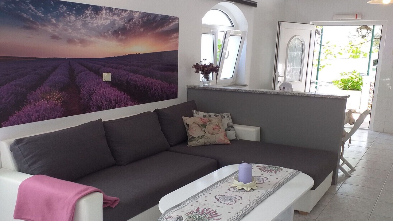 Photo of Livingroom in Banjol