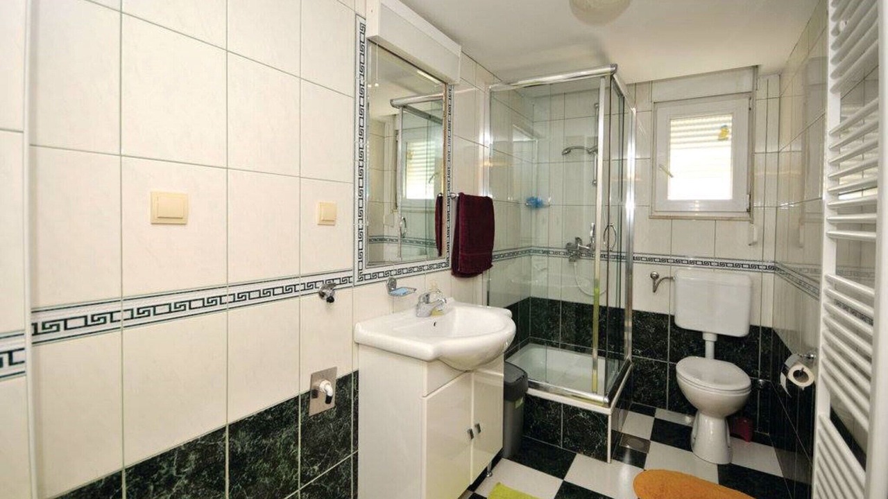 Photo of Bathroom in Rudine