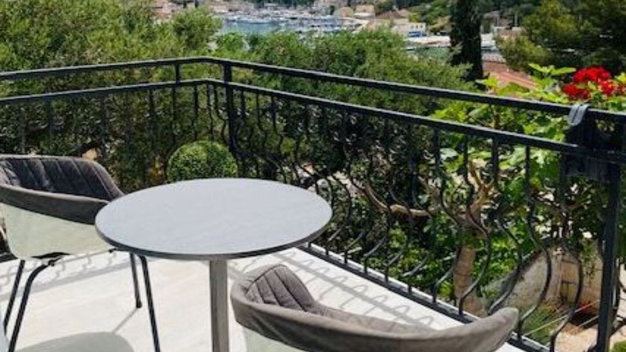 Photo of Patio Balcony in Cove Makarac (Milna)