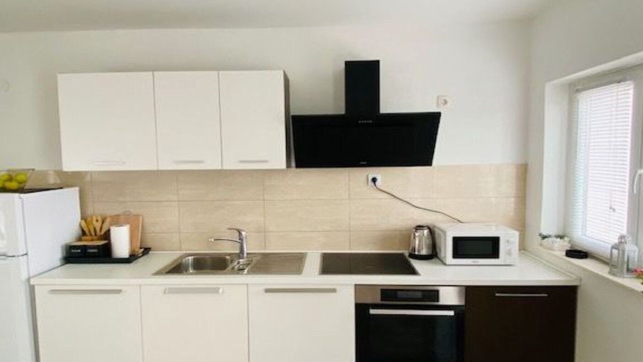 Photo of Others in Cove Makarac (Milna)
