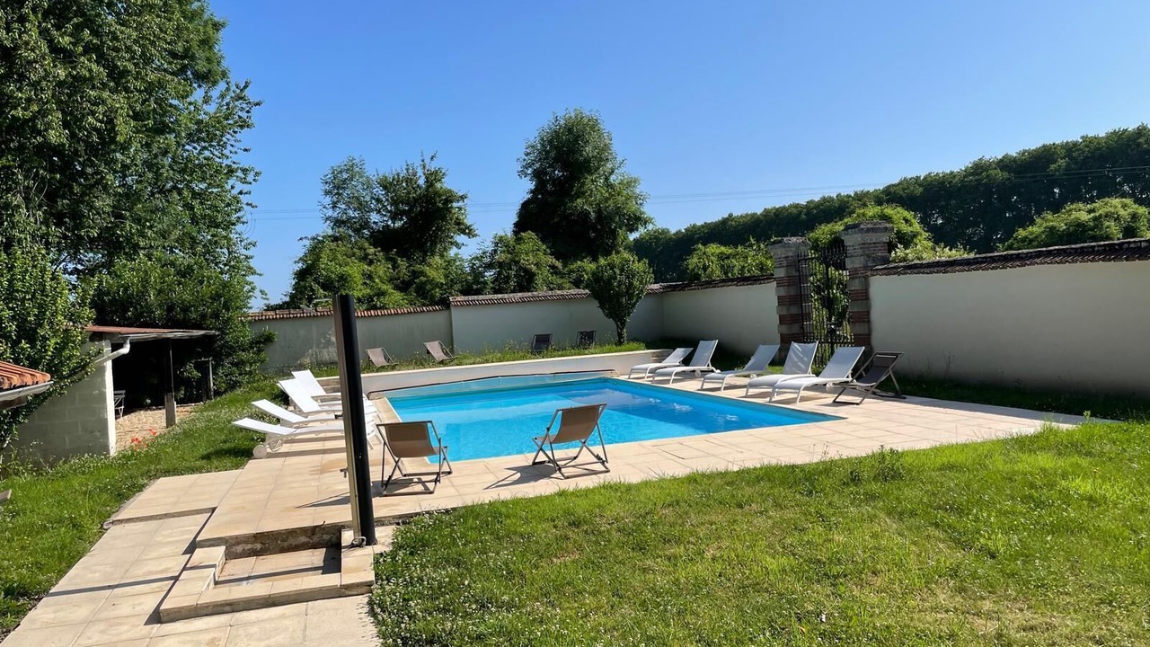 Photo of Outdoor in Ocquerre