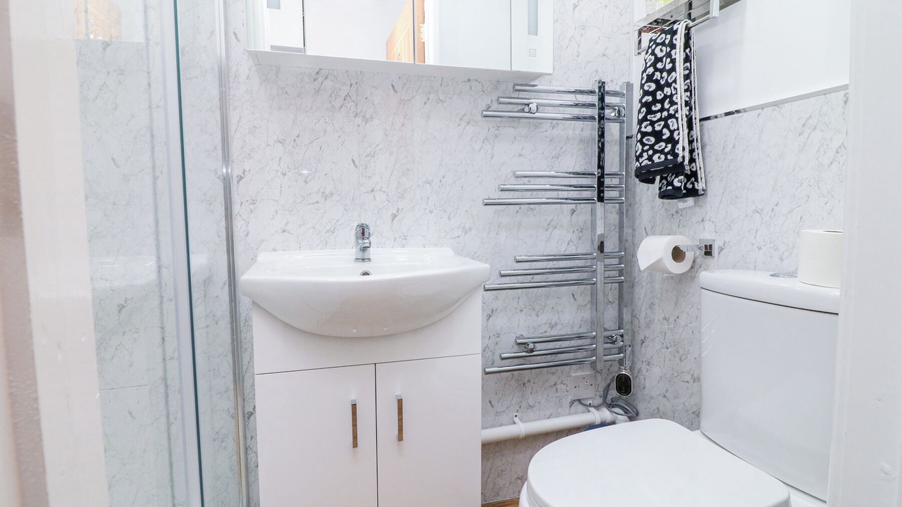 Photo of Bathroom in Sherwood Forest