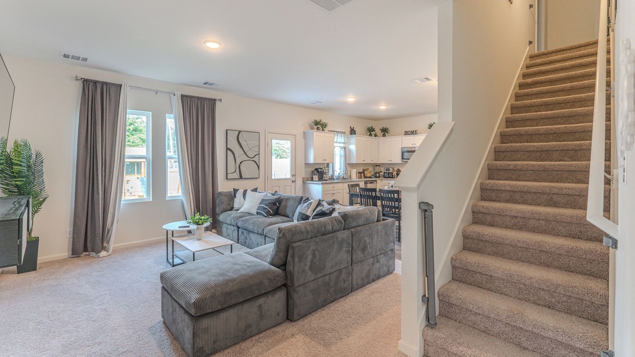 Photo of Livingroom in Northside