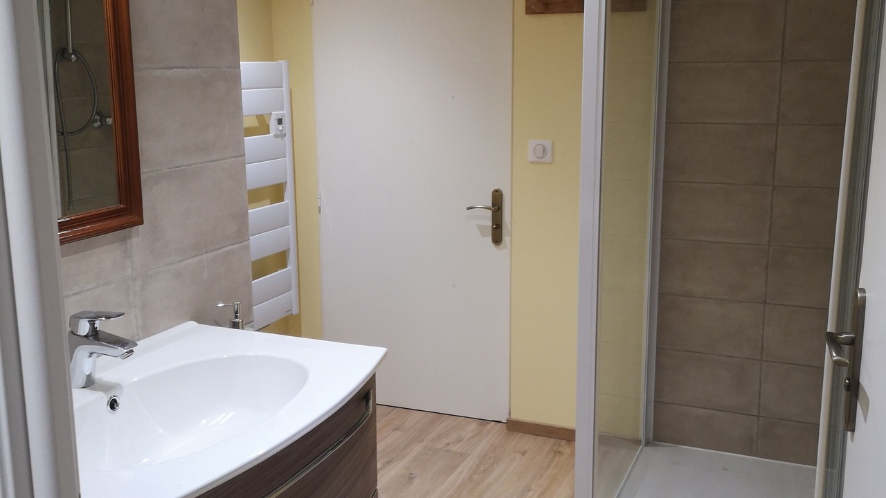Photo of Bathroom in Montgilbert