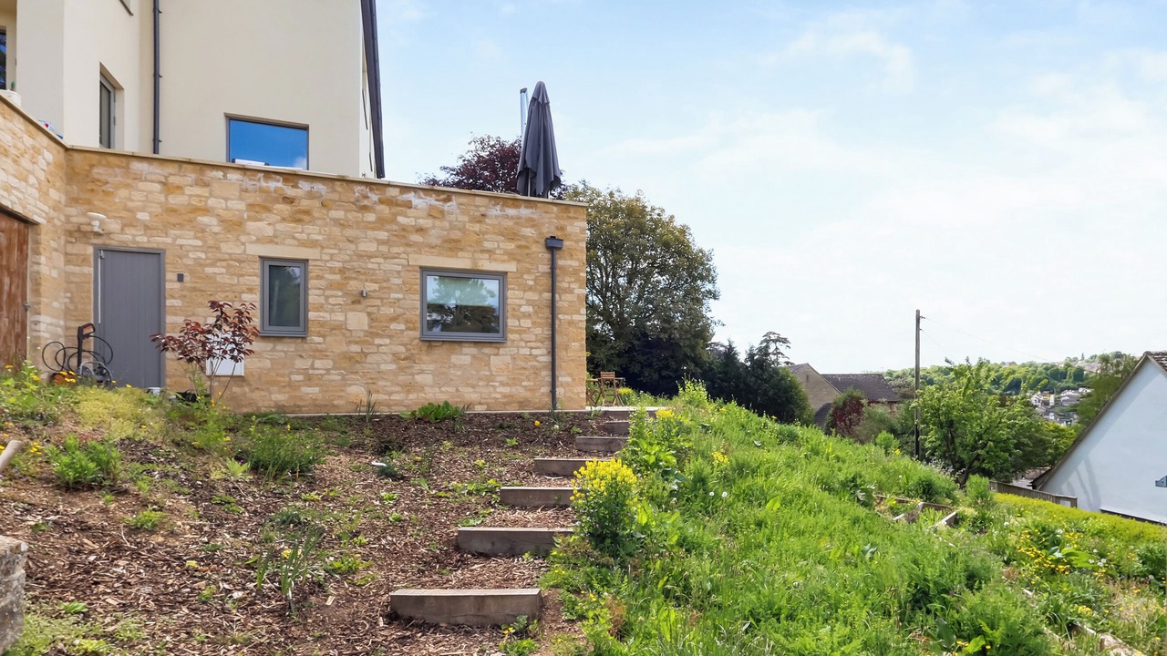 Photo of Outdoor in Inchbrook