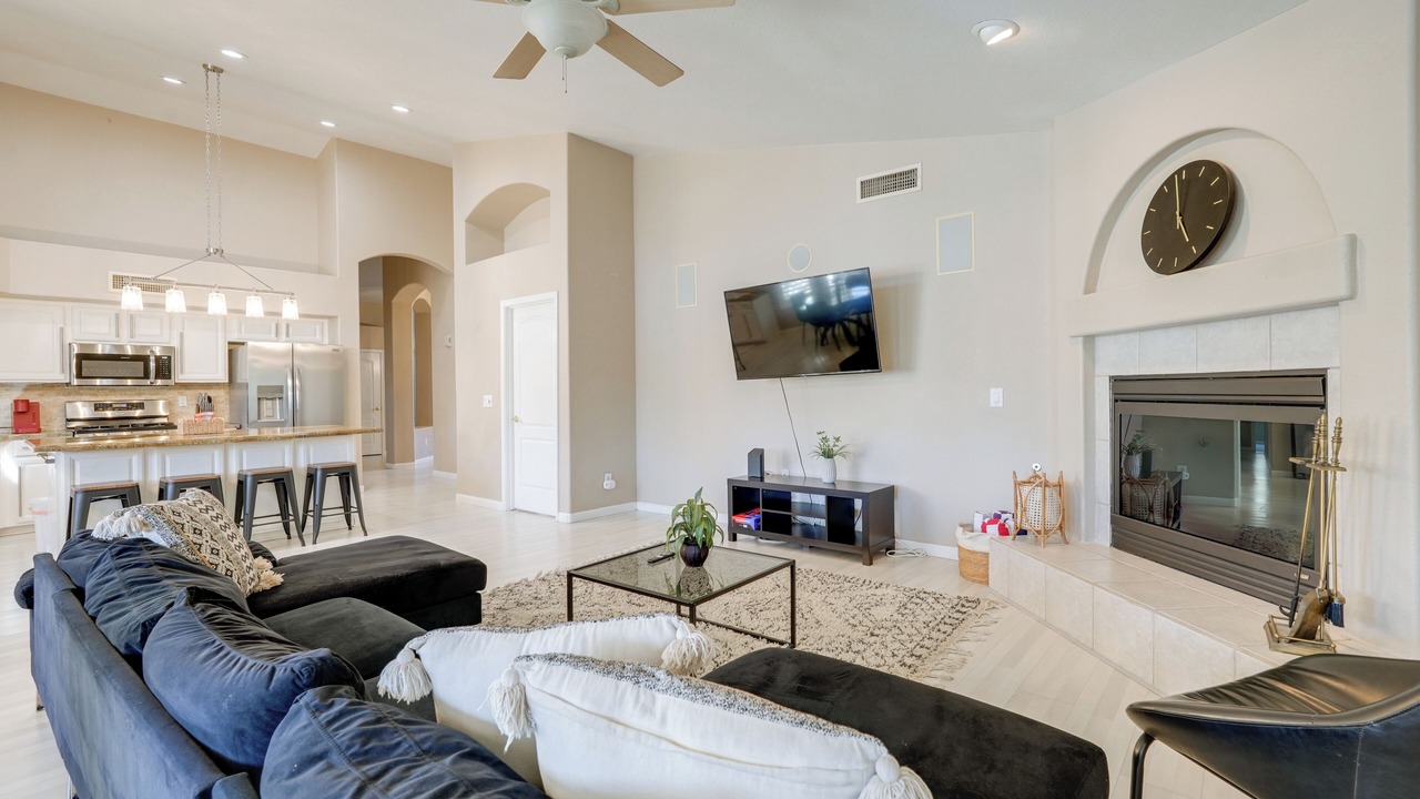 Photo of Livingroom in Gilbert Ranch