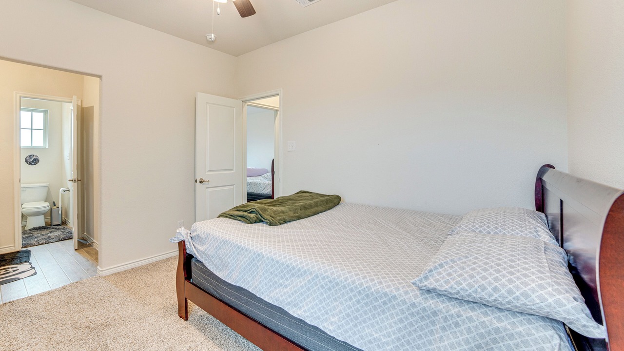 Photo of Bedroom in Forney