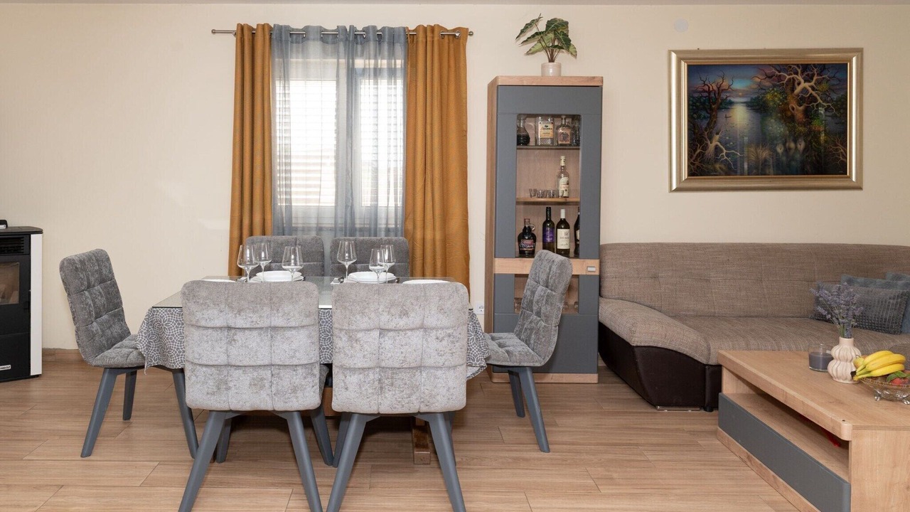 Photo of Livingroom in Bogatic