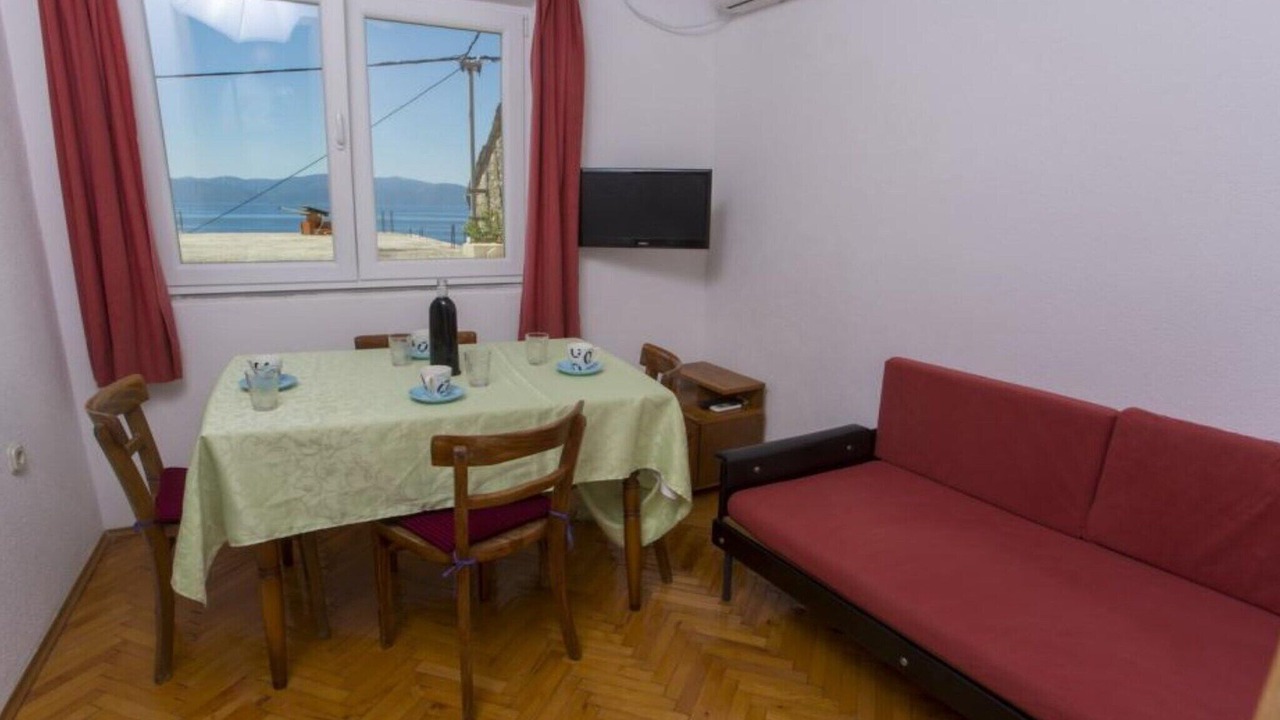 Photo of Livingroom in Brist