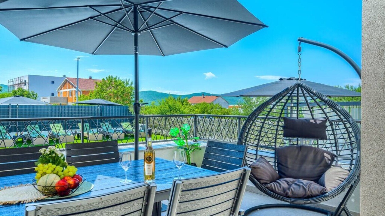 Photo of Patio Balcony in Dicmo