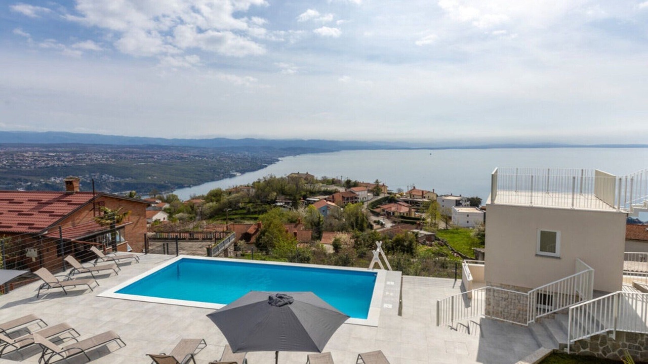 Photo of Outdoor in Bregi