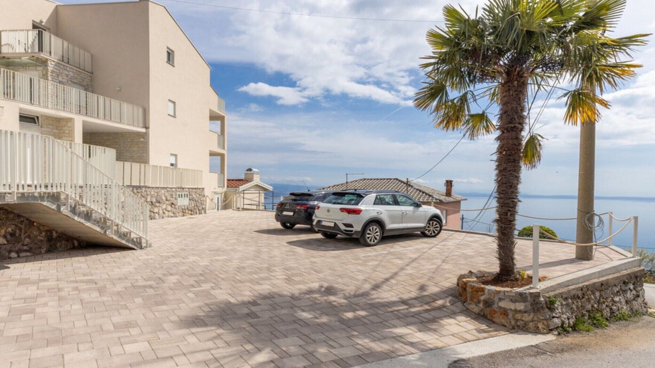 Photo of Outdoor in Bregi
