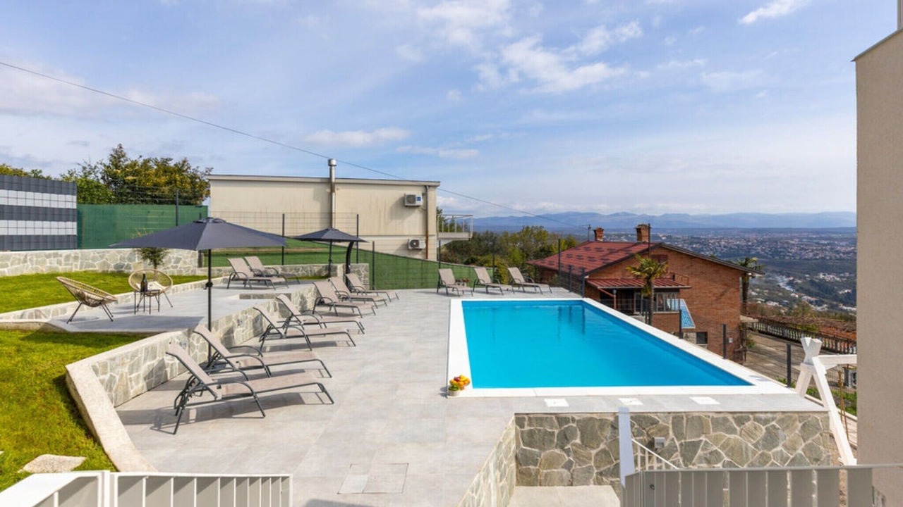 Photo of Outdoor in Bregi