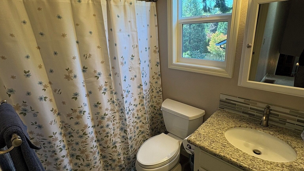 Photo of Bathroom in Sandy