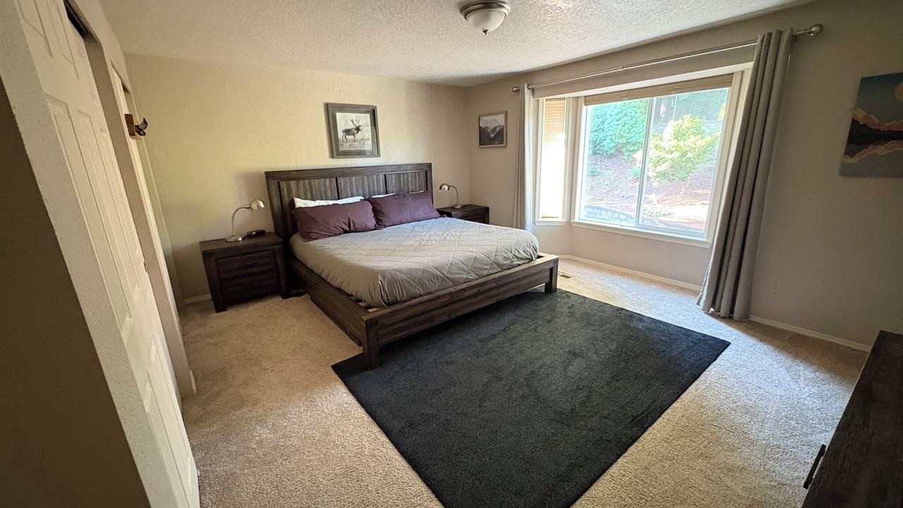 Photo of Bathroom in Sandy