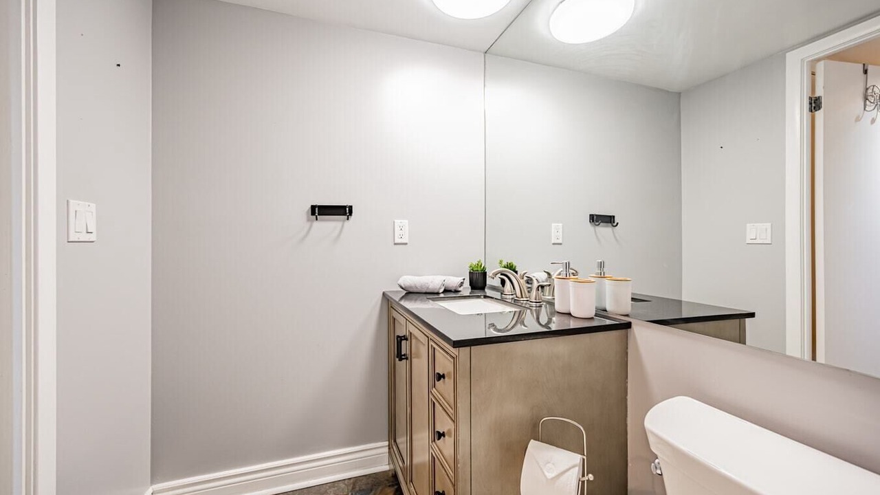Photo of Bathroom in Fort York