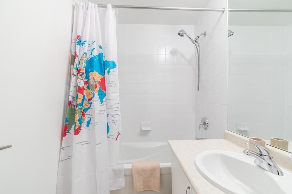 Photo of Bathroom in Fort York