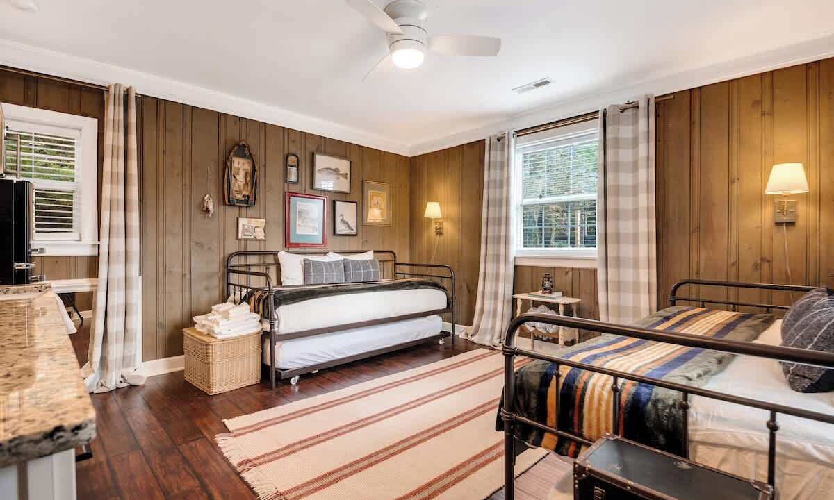 Photo of Bedroom in Lookout Mountain