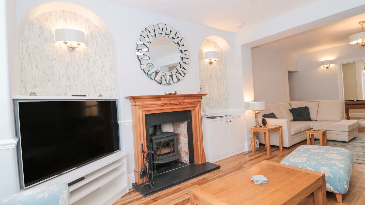 Photo of Livingroom in Compton Dundon