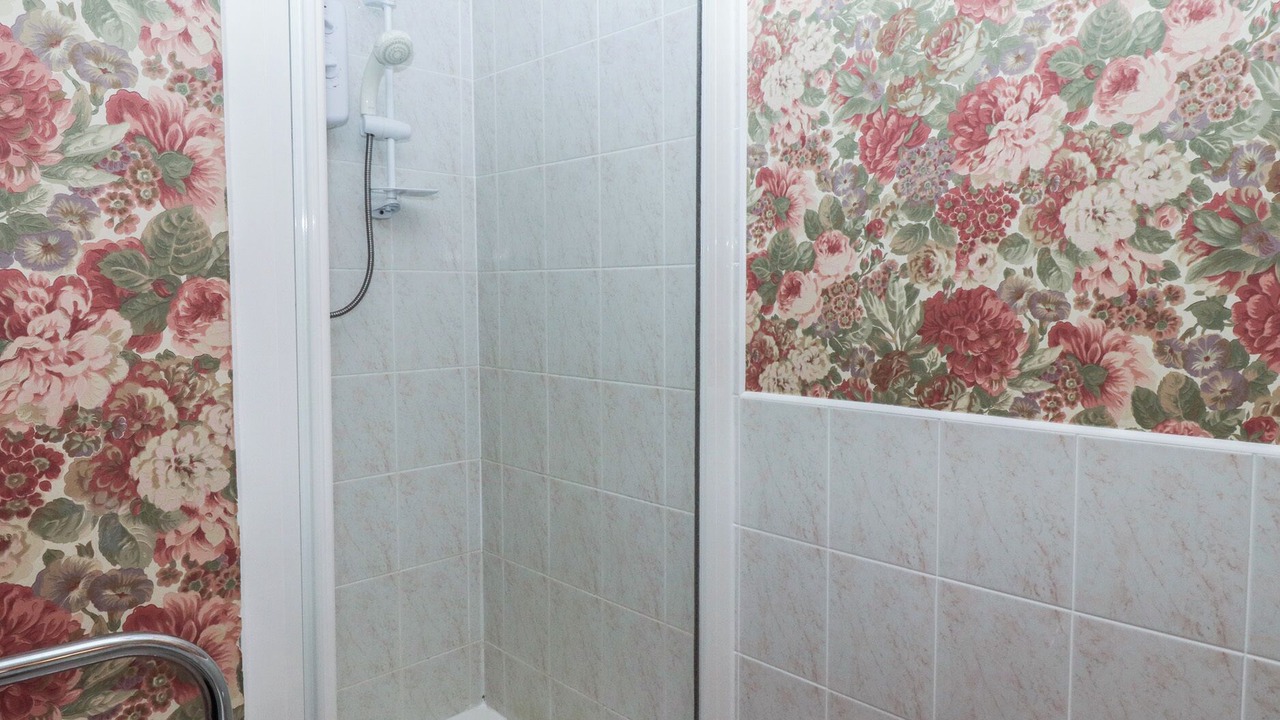 Photo of Bathroom in Akeld