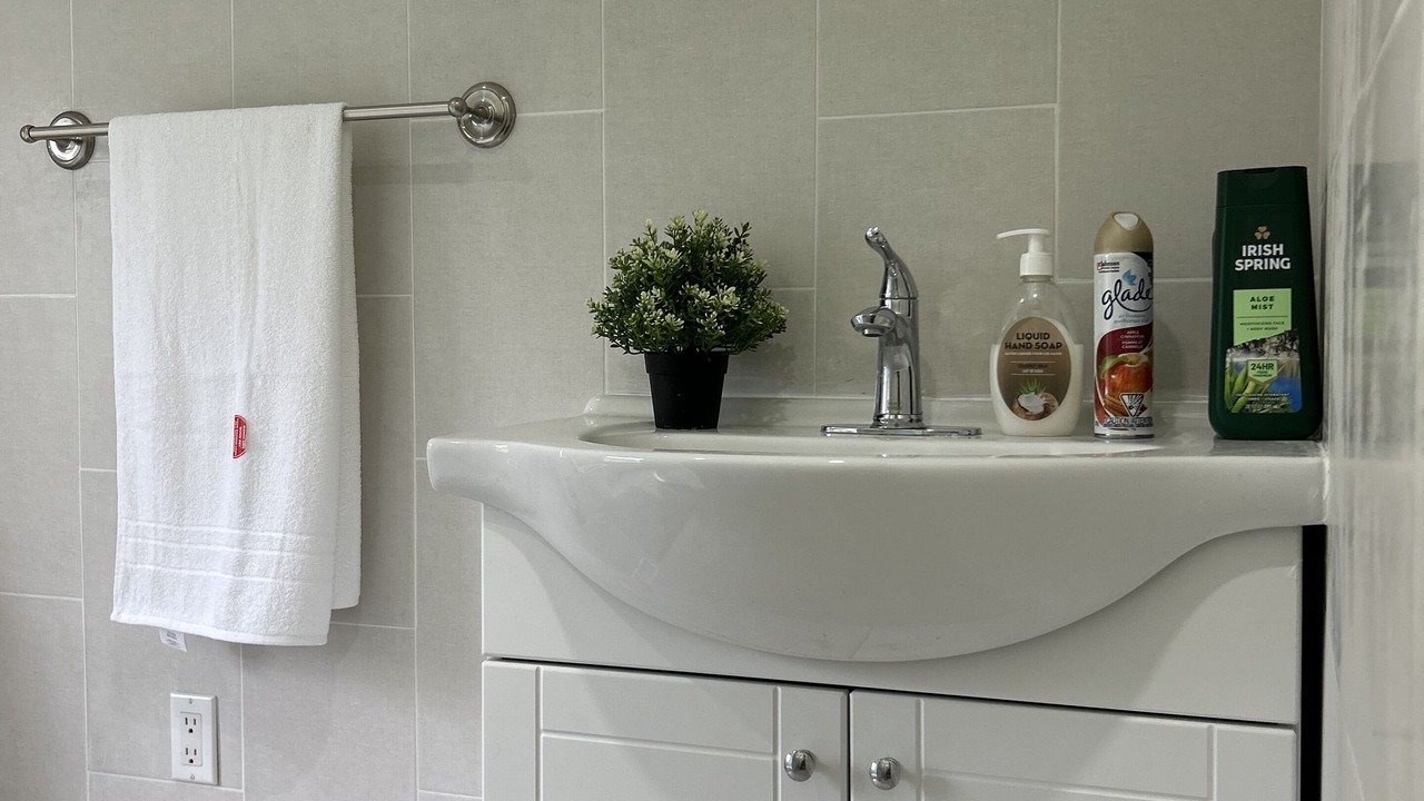 Photo of Bathroom in Colborne