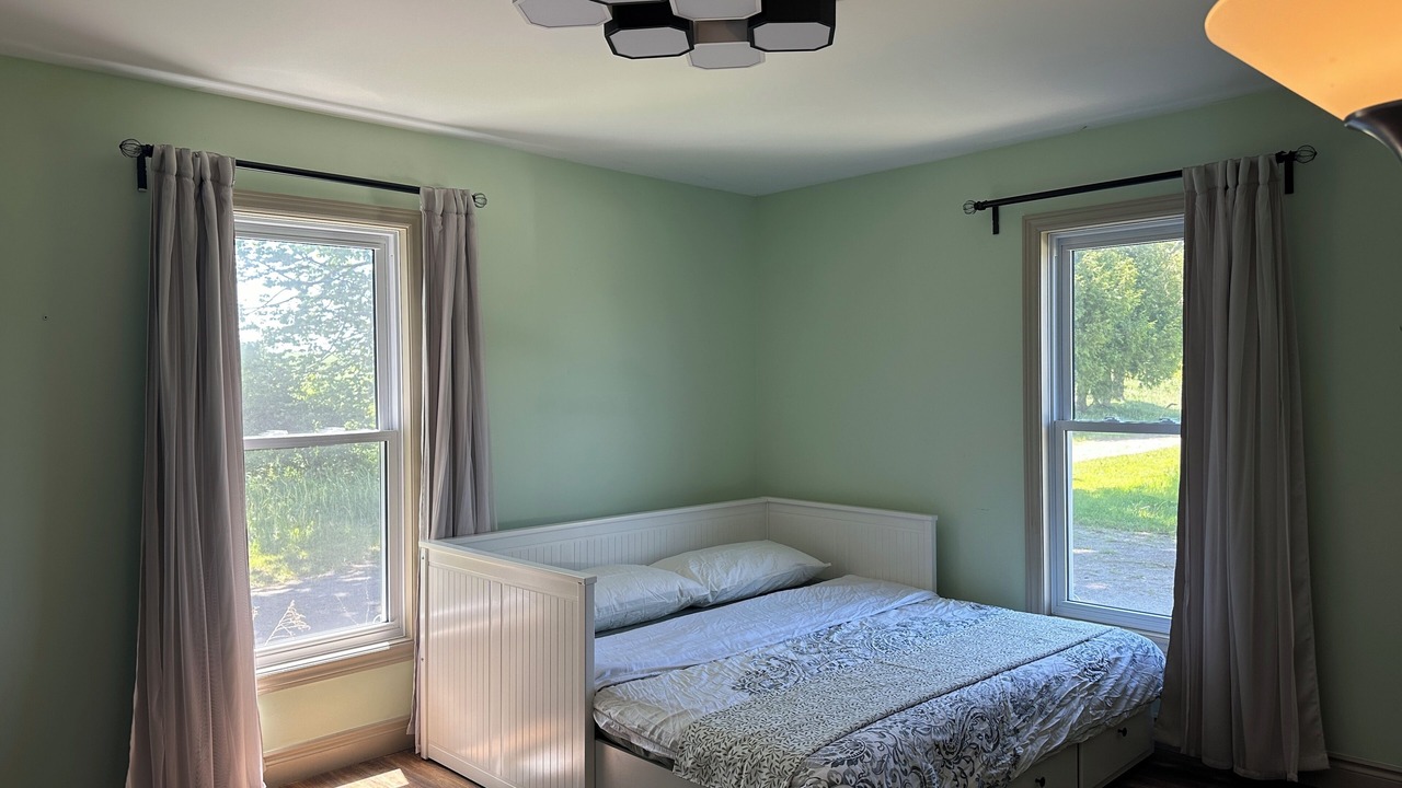 Photo of Bedroom in Colborne